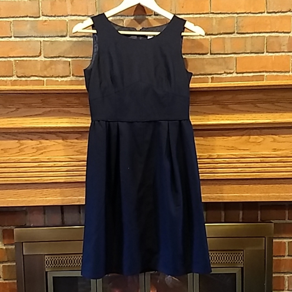 EUC sz 2 Navy J. Crew wool jumper
